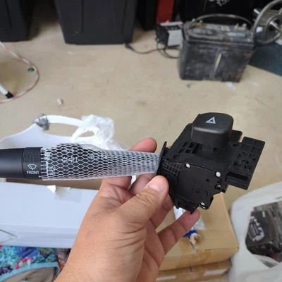 Turn Signal Switch Fits 2015-2018 Chevrolet Silverado 1500 GMC Sierra 1500 2500 - Image 1 of 4