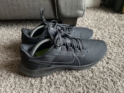 Nike Air Zoom Pegasus 38 - Hombres 10.5 Negro CW7356-001 Zapatos para Correr Foto 1 de 4