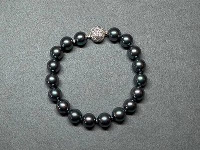 Brazalete de perlas de Tahití simuladas negras redondas con cierre de circonita cúbica de plata 925 de 8 pulgadas Foto 1 de 4