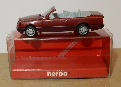 Micro Herpa Ho 1/87 Mercedes Benz 300 Ce Cabrio Rosa IN Metallo #031127 IN Box - Immagine 1 di 4