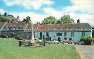 R681089 East Dean. The Tiger Inn - Bild 1 von 4