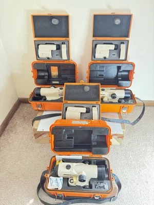 Nivel automático PENTAX AL-M2 x32 con micrómetro de placa paralela PENTAX SM3. - Imagen 1 de 4