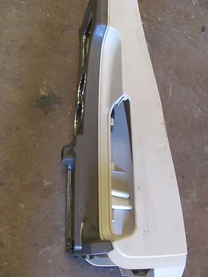 Consola Lincoln LS 2000-2001-2002 BEIGE GRIS Foto 1 de 3