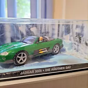 James Bond, Universal Hobbies Jaguar XKR, 2006, scale 1:43 in display case - Picture 1 of 21