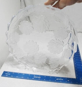 Crystal Clear Industries 13" Chrysanthemum Frosted Flower Platter - Picture 1 of 8