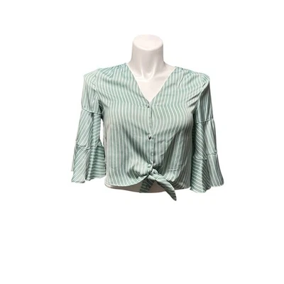 LC Lauren Conrad Women’s Small Top Green Stripe 3/4 Flutter Sleeve Cropped Shirt - Imagem 1 de 4