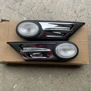 09-13 Mini Cooper JCW R56 R55 R57 R58 R59 L/R Turn Signal Side Marker Trim OEM - Picture 1 of 6