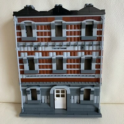 LEGO original parts - GERMAN CITY BUILDING DIORAMA my design 0314 - Image 1 of 3