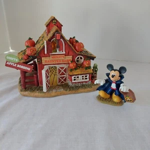 Hawthorne Village Disney Halloween Havest Mickey’s Haunted Barn Iluminado - Imagen 1 de 10