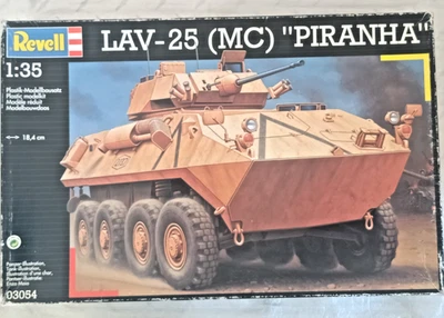 RE 03054 LAV-25 (MC) "PIRANHA" Scala 1/35 - Immagine 1 di 4