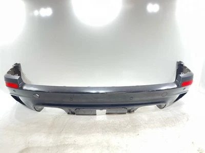 Conjunto de para-choque traseiro BMW X5M E70 2010 - 2013 preto *Danos na tampa do engate* - Imagem 1 de 4