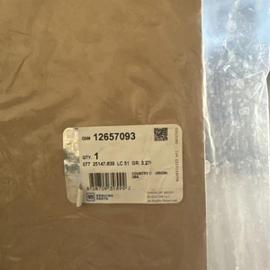 Genuine GM Exhaust Manifold Gasket 12657093 - Picture 1 of 3