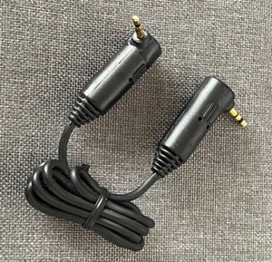 BRAND NEW Right Angle 2.5mm Male to Right Angle 2.5mm Male Stereo Cable Adapter - Picture 1 of 4