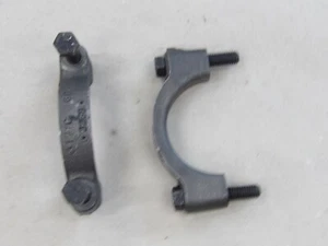 Jeep Dana Spicer 30 Front Axle Differential Carrier Bearing Caps Wrangler 87-06 - Picture 1 of 2