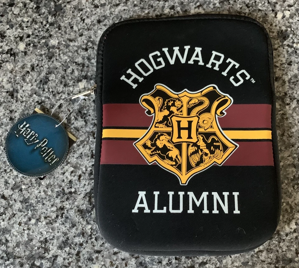 Harry Potter Hogwarts Alumni Tablet ZIPPER Sleeve Case W/ Pocket -with Tags