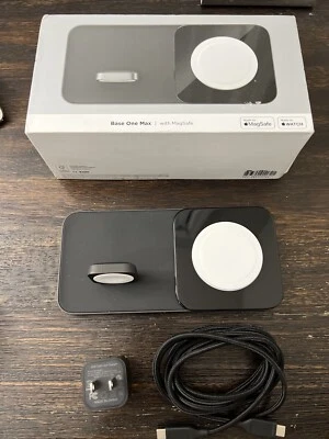 Cargador inalámbrico Nomad Base One Max MagSafe para Apple iPhone Apple Watch USADO* Foto 1 de 4