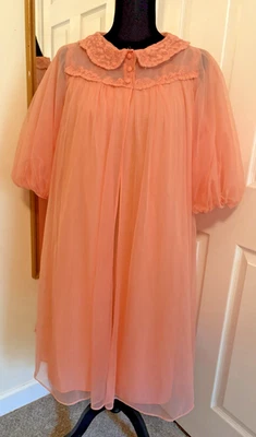 Vintage Gossard Artemis Coral Pink Peignoir Chiffon Nightgown & Robe Set Small - Image 1 of 4