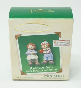 Hallmark Raggedy Ann und Raggedy Andy Miniatur Ornamente 2002 - Bild 1 von 3