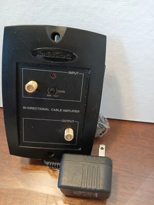 Radio Shack 15 - 2505 Bi - Directional Cable / TV Amplifier Power 12vDC. 100MA - Image 1 of 3
