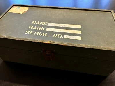 Armario de madera GI Joe vintage años 60 con figura de acción y muchos accesorios Foto 1 de 4