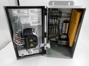 EATON IQ150MA6512-2B Enclosed Electronic Power Meter 60 Hz 5A 90-265V - Picture 1 of 5