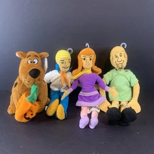 Lotto bambole peluche Hannah Barbera Scooby Doo Bean Bag set figure Shaggy Daphne Fred - Foto 1 di 15