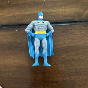 Batman Statue Figurine, Warner Brothers Studio, slightly used - Picture 1 of 3