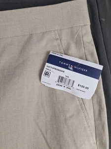 Neu Tommy Hilfiger Herren Hall vorne flach hellbraun Hose 38 x 30 klassisch adrett Büro  - Bild 1 von 10
