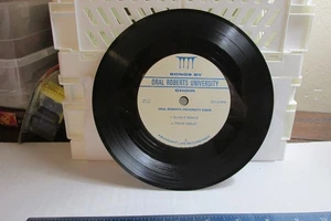 Songs by Oral Roberts   33 RPM 7 " The Collegians Free Shipping - Bild 1 von 4