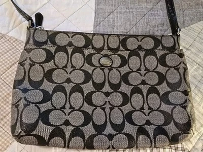 Coach F52175 Peyton Signature Swingback Crossbody Purse Handbag In Black Nwots - Image 1 of 4