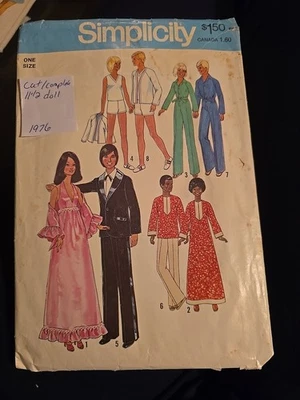 Wardrobe 11½" & 12" Dolls ©1976 Simplicity Pattern # 7737 VINTAGE COMPLETE Cut - Image 1 of 2