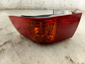00 01 LUZ TRASERA DERECHA PASAJERO TOYOTA CAMRY - Imagen 1 de 12