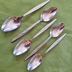 5 Teaspoons International Stainless 1847 Rogers Bros Sea Island Pattern 6" - Picture 1 of 3