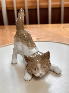 LLADRO ESPAÑA FIGURA PORCELANA "GATO JUGUETÓN" GATITO MARRÓN Y BLANCO 5091 1979 - Imagen 1 de 8