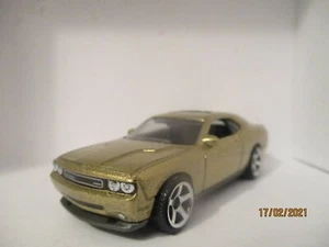 Matchbox MB759 DODGE CHALLENGER no packaging 7.5cm long GOLD RUSH - Picture 1 of 7