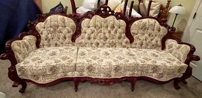 Reprodução antiga Kimball sofá de mogno esculpido à mão (1993) SOMENTE RETIRADA - Imagem 1 de 4