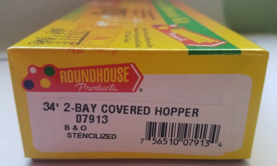ROUNDHOUSE HO 34' 2 BAY COVERED HOPPER B & O (STENCILIZED) KIT #07913