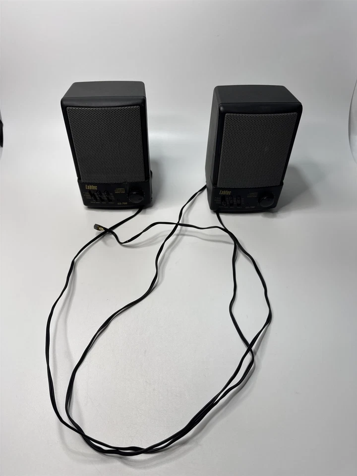 LABTEC SS-100 立体声扬声器系统老式(无电源线)怀旧 — 第 1/4 张图片