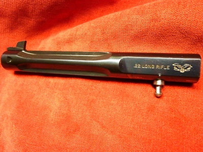 高标准 7 1/4 英寸凹槽奖杯桶,鹰标志高标准哈姆登,康涅狄格州。 — 第 1/4 张图片