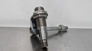 IFM Efector OGP701 Retro-reflective Laser Sensor OGPLFPKG/US100 0.2-2m w/ Mount - Picture 1 of 4