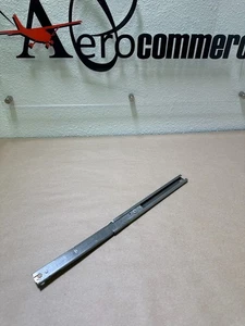 Piper Pa-28 Cabin Door Holder Assy 95507-05 (1157) - Picture 1 of 8