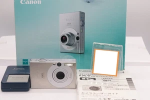 CANON PowerShot SD1000 DIGITAL ELPH camera IXUS 70 IXY 10 battery set Japan - Picture 1 of 4