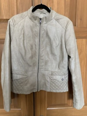 Chaqueta ligera grande de cuero tostado sintético GIACCA para mujer usada en excelente estado Foto 1 de 4