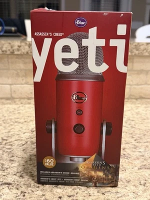 Micrófono Yeti azul satinado con código de juego Assassin's Creed Origins. Foto 1 de 4