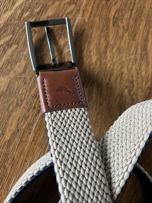 Tommy Bahama Men's Reversible Stretch Belt, Khaki / Navy, Size L/XL (38-42) - Imagem 1 de 4