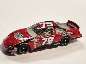 2005 #79 Jeremy Mayfield Auto Value Bumper 1/64 NASCAR Diecast Loose