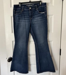 American Eagle Jeans Women's Size 16 Short Dark Wash Artist Flare Super Stretch - Picture 1 of 4