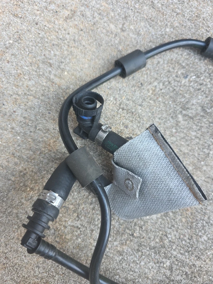 BMW 750LI 2013-2015 refuerzo de freno tubo de vacío manguera tubo OEM Foto 1 de 1