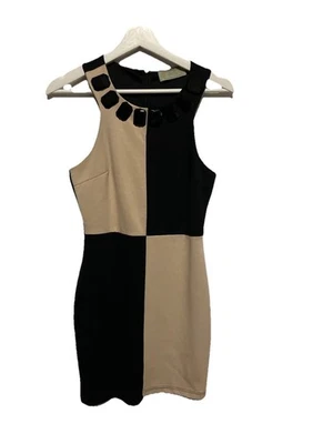 Черное и кремовое ОТЛИЧНОЕ детализированное цветное платье-футляр с большими камнями - Изображение 1 из 4