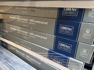 Coretech Deluxe Vinyl Floor 8mm - Picture 1 of 3